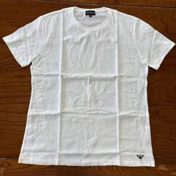 아르마니 T셔츠