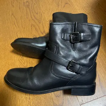 새상품급 Fin 숏 엔지니어 부츠