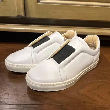 화이트 슬립온 스니커즈 천연 가죽 이탈리아제