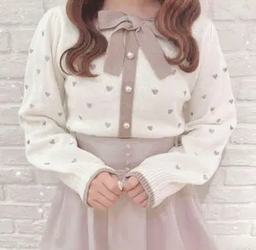 evelyn 하트 자수 니트