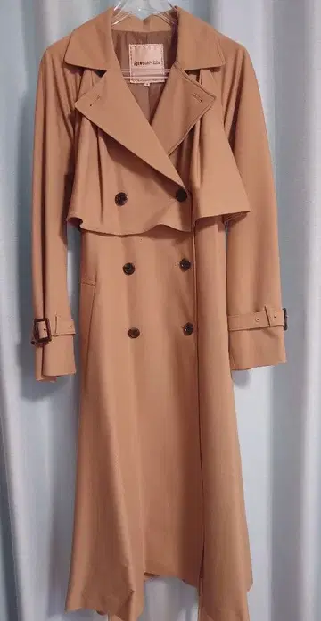 아푸와이저 리셰 케이프라이크 트렌치코트