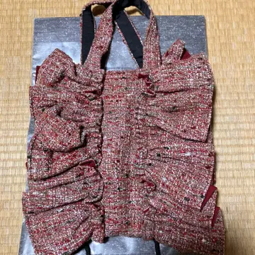 프릴 디자인 빨간색 계열 트위드 백 미사용