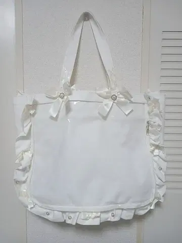 자카마트 프릴 디자인 이타백 A3 화이트