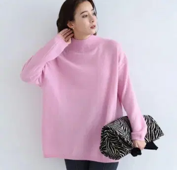 새상품 INDIVI 오프숄더 하이넥 울 MIX 풀오버 인디비