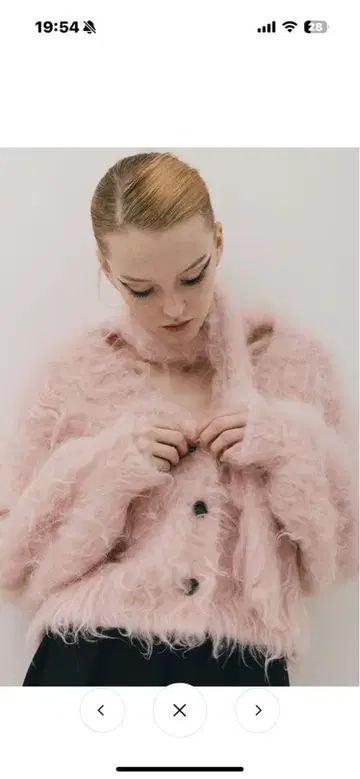 핑크 퍼풍 긴팔 스웨터 버튼 포함 THE TOE 미사용 새상품