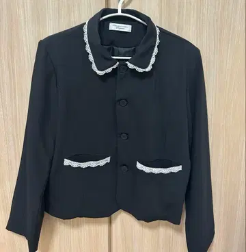 Smyeon 레이스 컴팩트 자켓 블랙