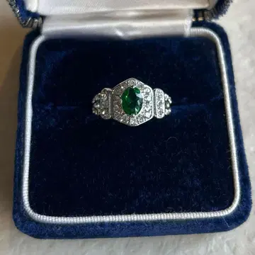 [  1980's 스타일 Emerald Ring ] II