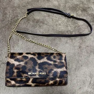 MICHAEL KORS 레오파드 무늬 숄더백