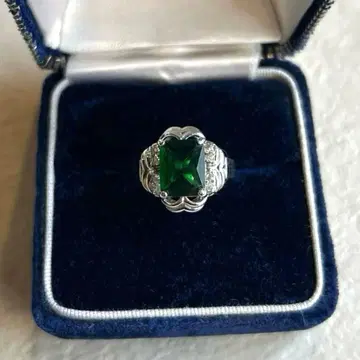 [ 취영의 초상 1980's 스타일 Emerald Frame Ring ]