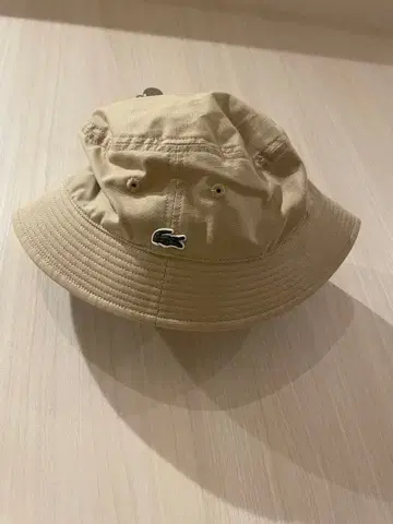 라코스테 버킷 햇