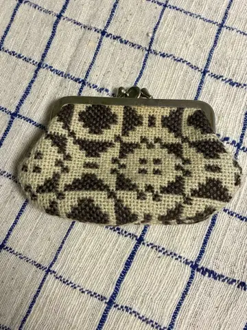 해외 Vintage 디자인 기하학 패턴 코인 케이스 베이지 브라운