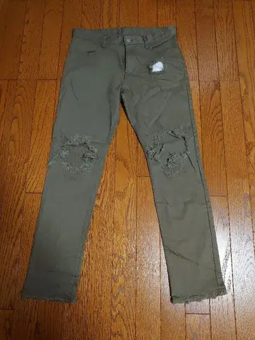 리저렉션 데미지 팬츠