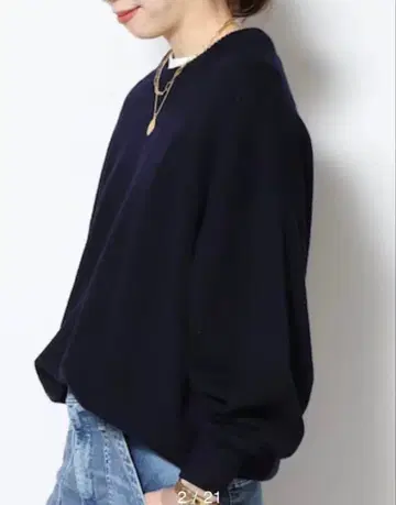 새상품 익명 두지엠 클라세 JUSPER 크루넥 풀오버