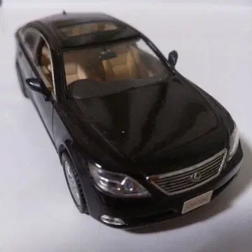 렉서스 LS600h 블랙 미니카