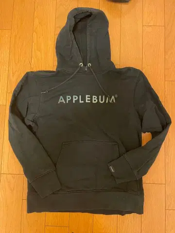 APPLEBUM 블랙 후드 부착 후드티