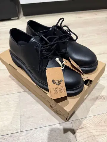 Dr. Martens 1461 MONO 3홀 신발 (정가 27500엔)