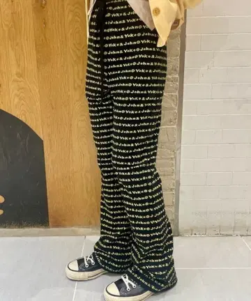 BOWWOW 빔즈 보이 별주 플레어 팬츠