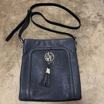 아르마니, 숄더백