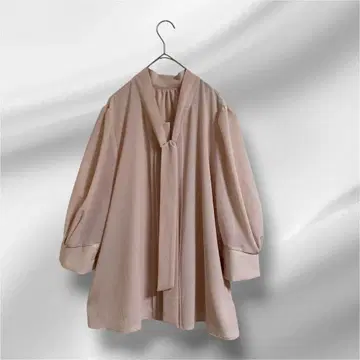 빅 사이즈! KUMIKYOKU / 보타이 플리츠 블라우스