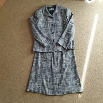 트위드 자켓과 플레어 스커트 세트 17호