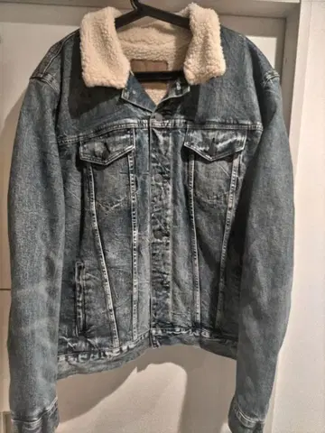 아메리칸 이글 보아 카라 부착 라이트 블루 데님 자켓