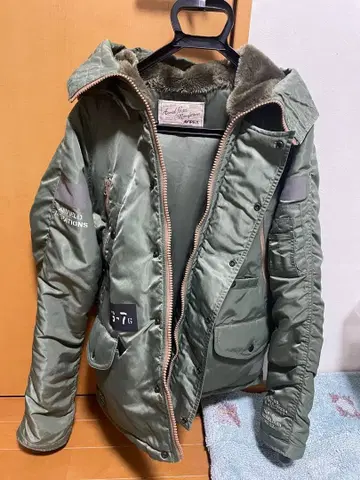 새상품급 AVIREX 플라이트 자켓 L