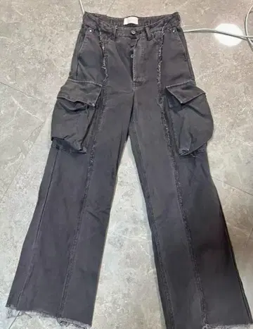 VUJADE STUDIO Diviser CargoPants XS