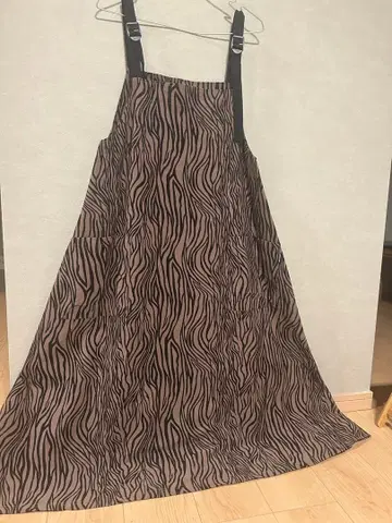 THOUSAMD MILE 제브라 패턴 원피스