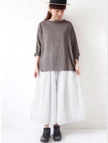 [새상품급] ichi 도트 프린트 와이드 큐롯 팬츠 이치 플레어