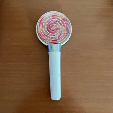 TWICE 초창기 응원봉 CANDY BONG
