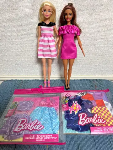 바비 인형 2체와 옷 갈아입기 아웃핏 의류 4벌 세트 미사용