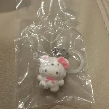 산리오 캐릭터즈 헬로키티 메지루시 액세서리 폭신폭신 스노우