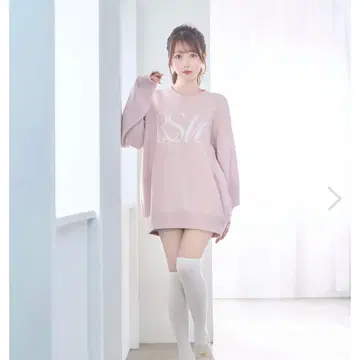 rosemuse 오버사이즈 로고 자카드 니트