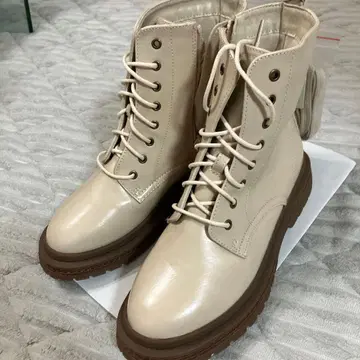 미사용품 니코앤드 레이스업 부츠 아이보리 22.5~23.0cm