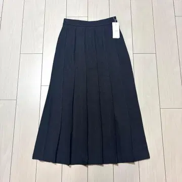 미사용 새상품 라나테크 플리츠 롱 스커트 차콜 그레이 M