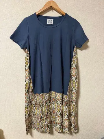 하트마켓 반팔 무릎 기장 원피스