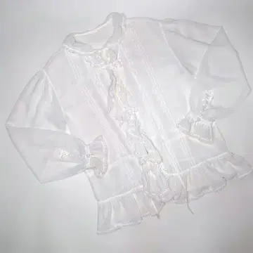 잉게보그 화이트 오버 블라우스