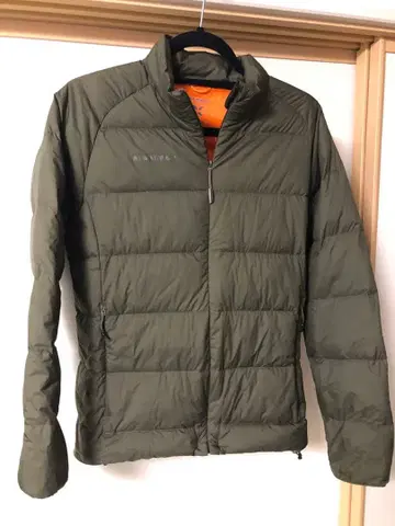 마무트 세온 인 자켓 아시아 S 사이즈 카키 거의 미사용! 다운