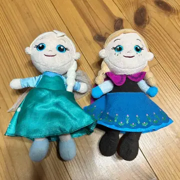 엘사와 안나 봉제 인형 2체 세트