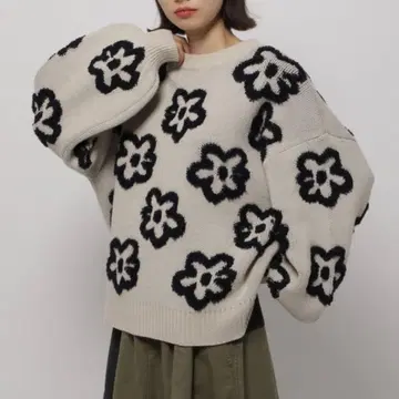 플라워 자카드 니트 풀오버 niko and
