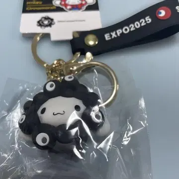 마지막 1개! 산리오 미야쿠미야쿠 블랙 키링 시나모롤