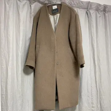 LOWRYS FARM 메리노 노카라 코트