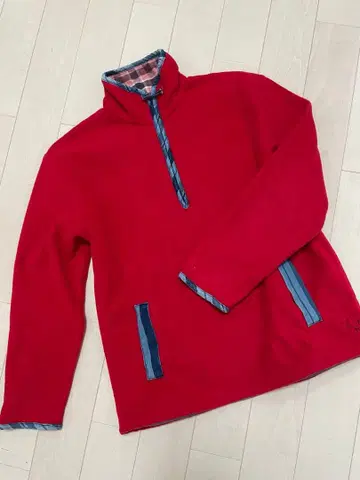 할리우드 런치마켓 플리스