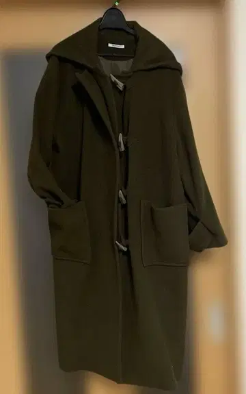 엠마 테일러 후드 울 코트 브라운