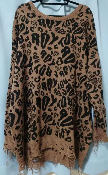 ROY REFLECT OVERJOY 데미지 니트