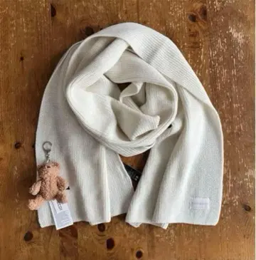 미사용 H&M DIVIDED 화이트 머플러 테디베어 참