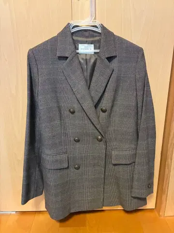 EUCLAID 그레이 계열 체크 더블 브레스트 자켓 38