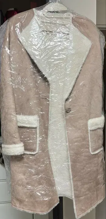 무스탕 코트 핑크 베이지