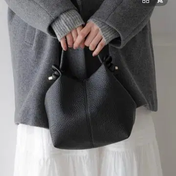 엘르라 노트 핸들 파우치 포함 백 블랙