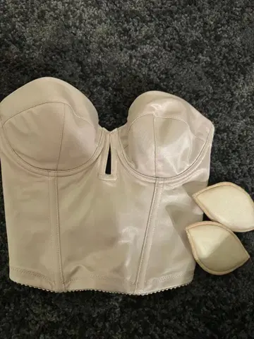 트리트 드레싱 뷔스티에 E65 베이지